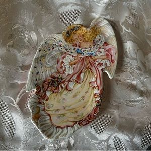 Bradford Exchange wall plate On Angel's Wings SPRINGTIME FRIENDS Laine Gordon